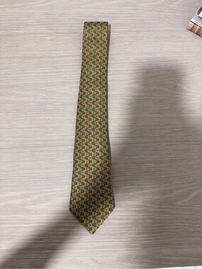 Vintage Hermès Paris 100% Silk Fish Print Tie Made in France Gold Gray